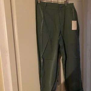 Green A new day khaki pants size 10